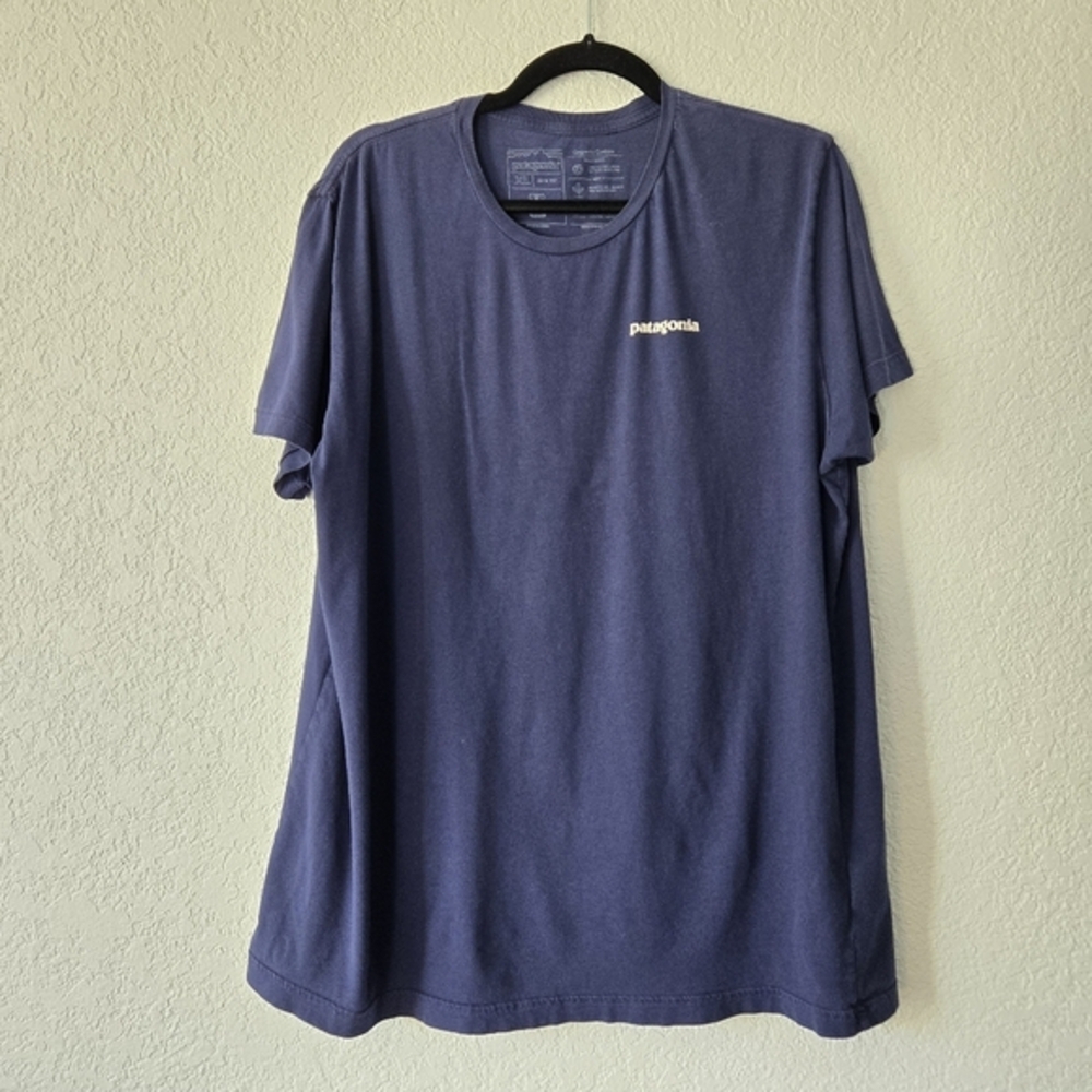 Patagonia XL Slim Fit Navy Blue P-6 Logo Responsibiliti-Tee Short Sleeve